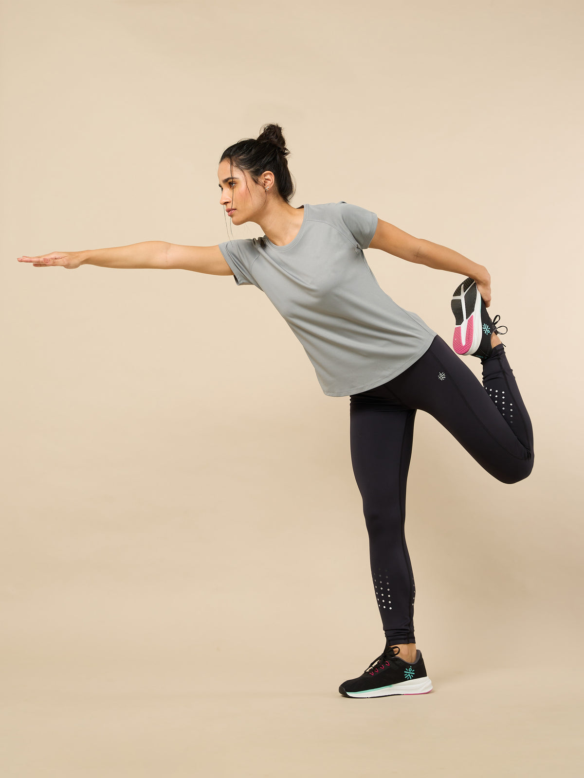 Women's Cult Energy Grey Performance T-shirt