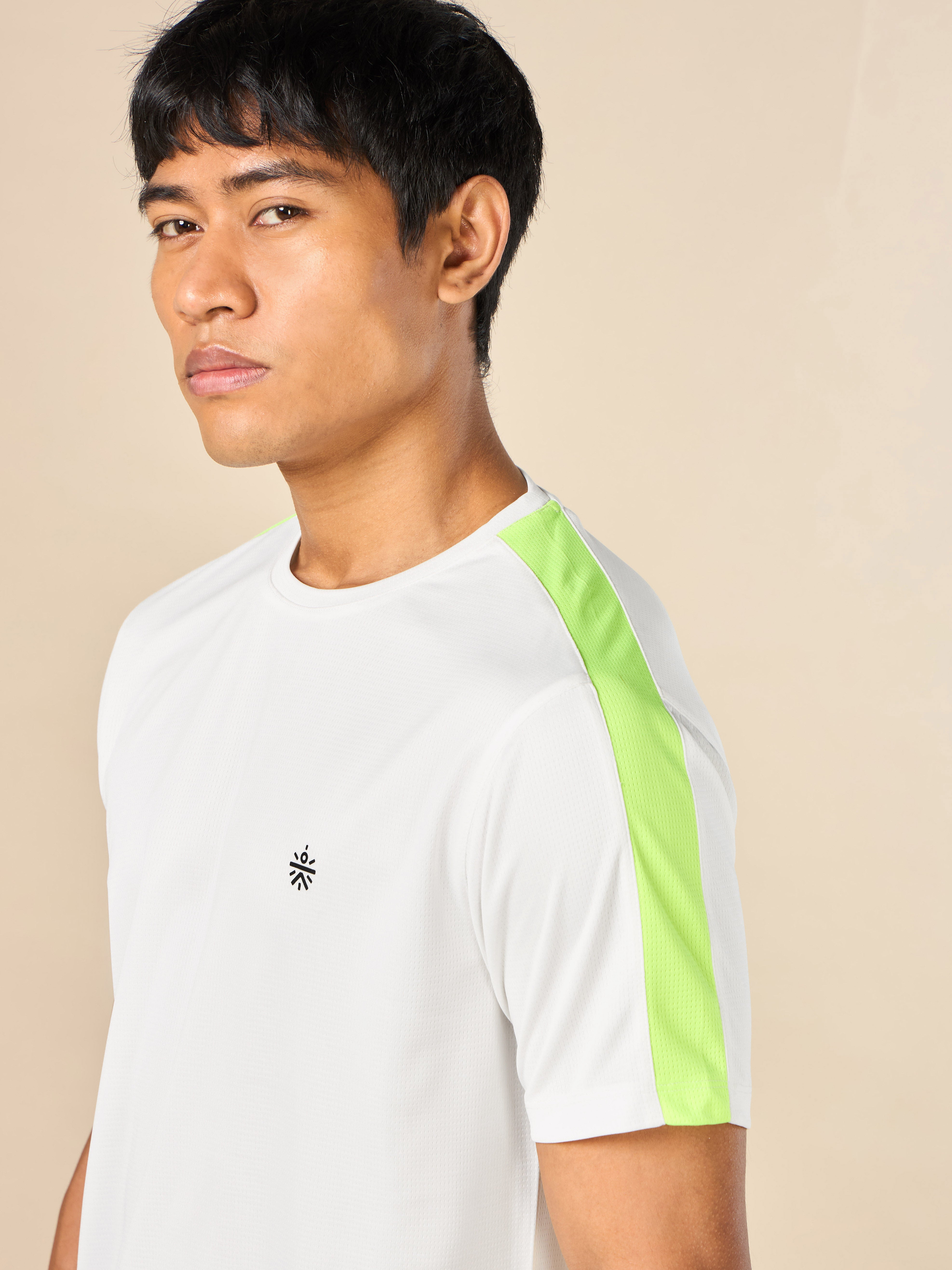 Men's Shoulder Pop Active White T-shirt