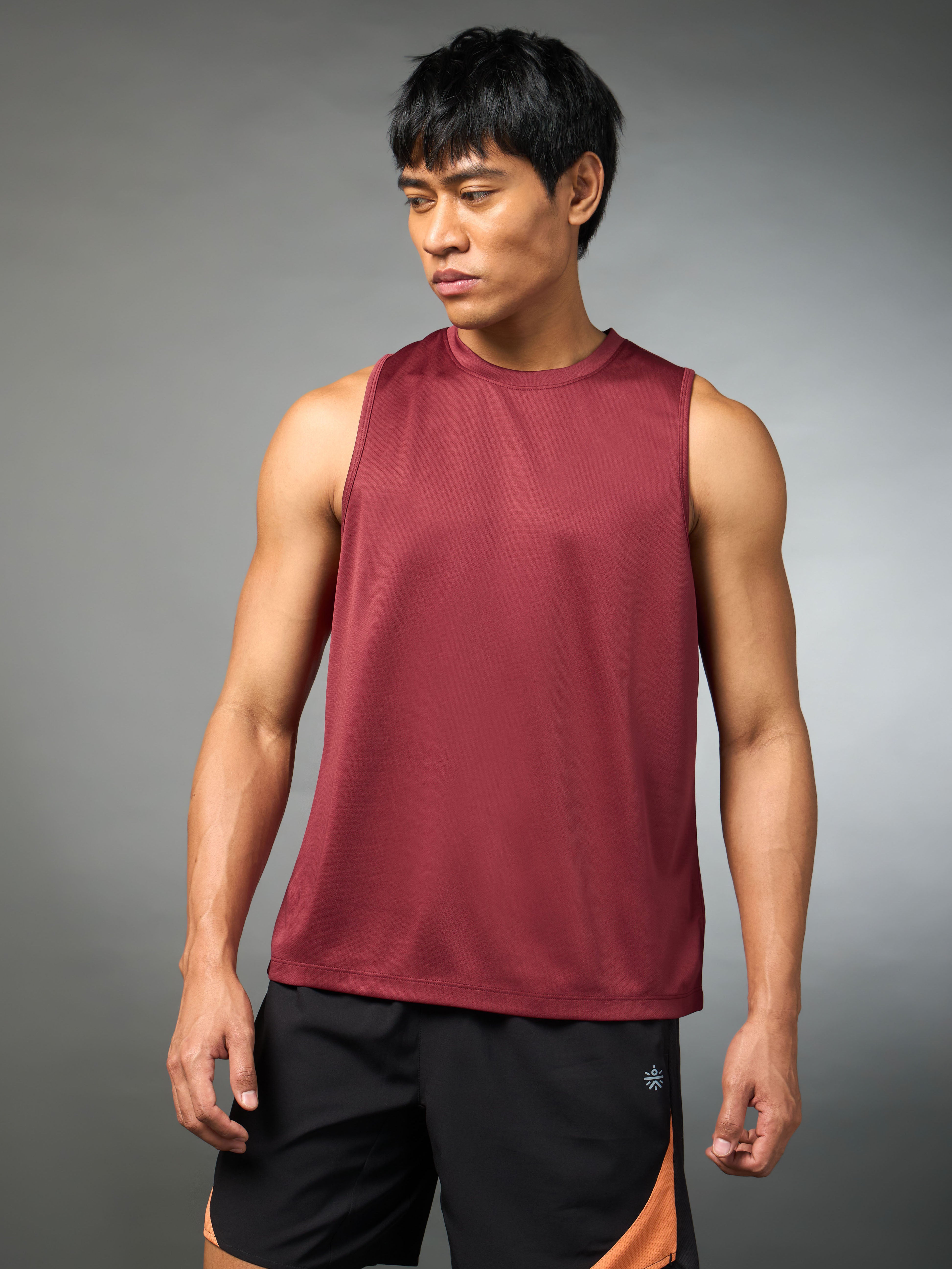 Men's Running Essential Maroon Tank