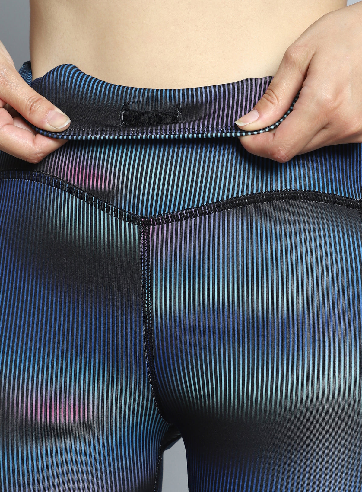 Women's Black Energy Map All Over Print COMFlex Tights