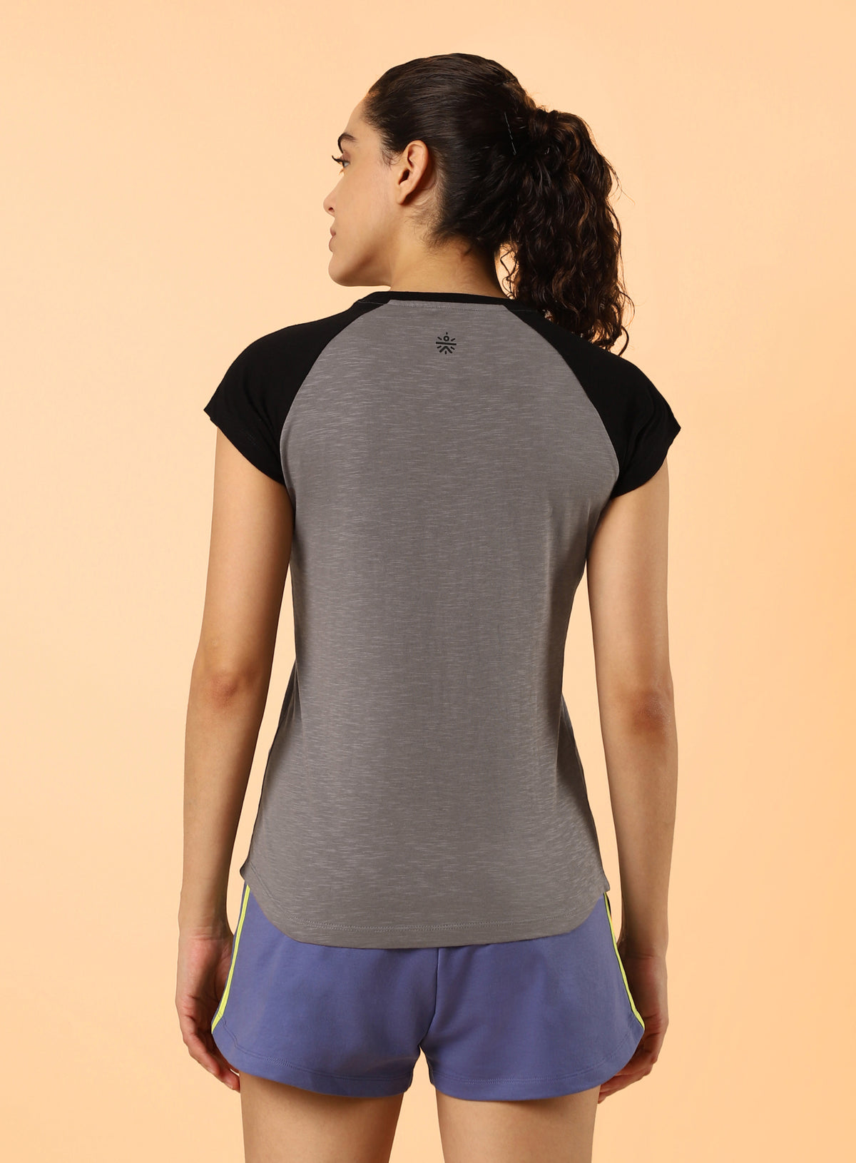 Women's Dark Grey Dynamic Ringer T-shirt