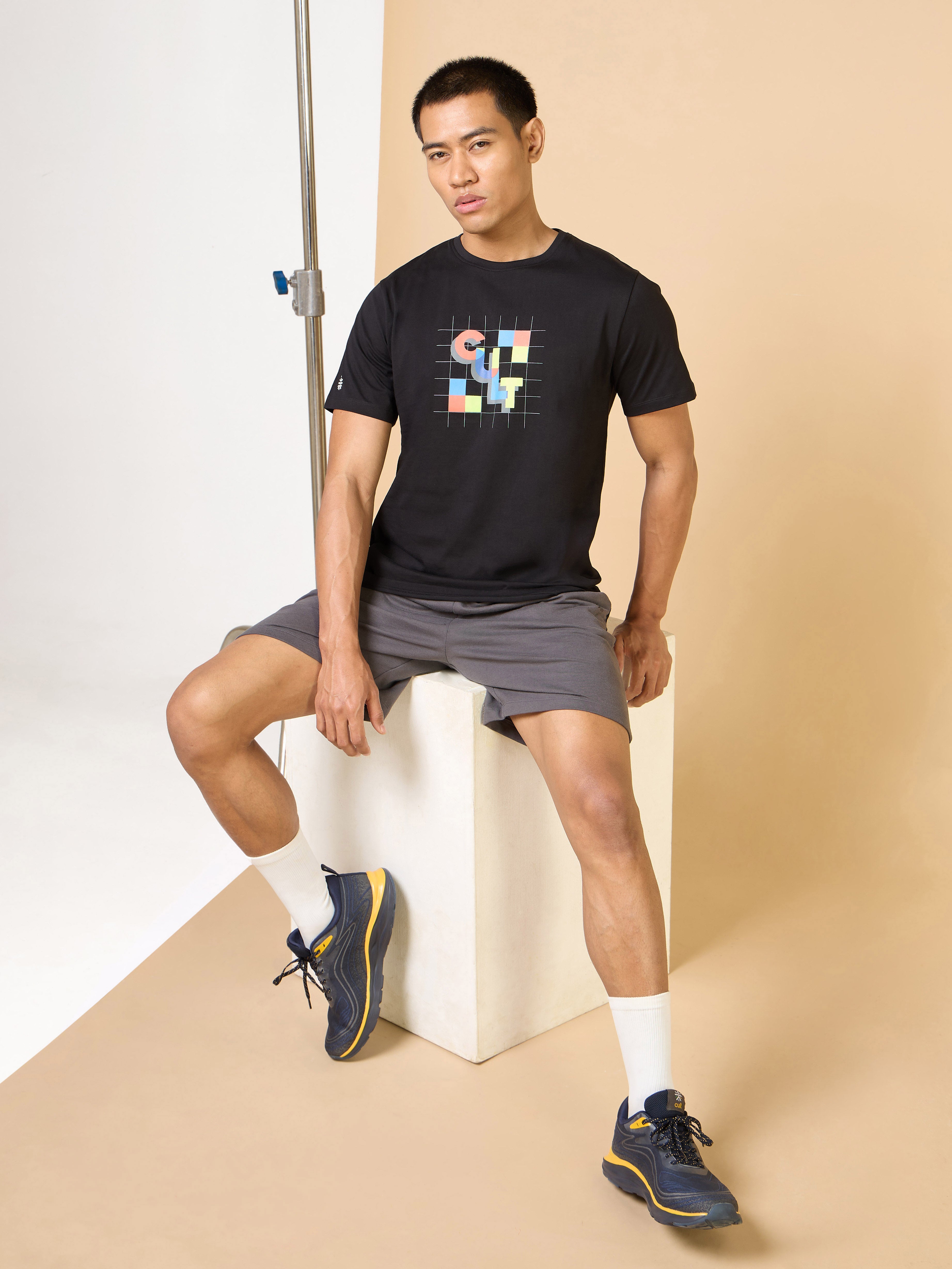 Men's Black Plug n Play Cult T-shirt