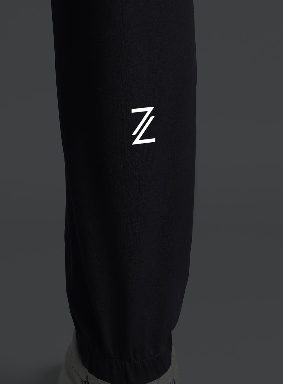 Men's Dark Grey Running Essential Joggers