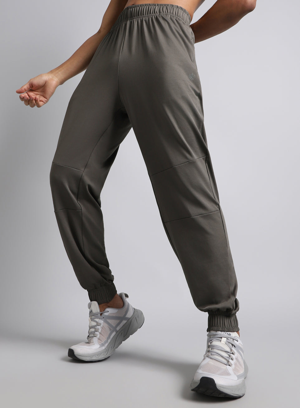 Men's Dark Grey Run Forward Joggers