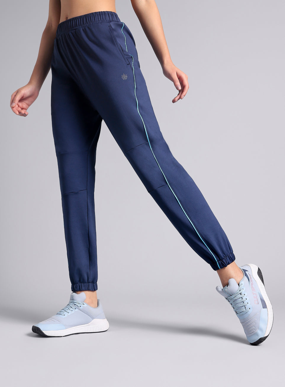 Women's Navy Run Forward Joggers