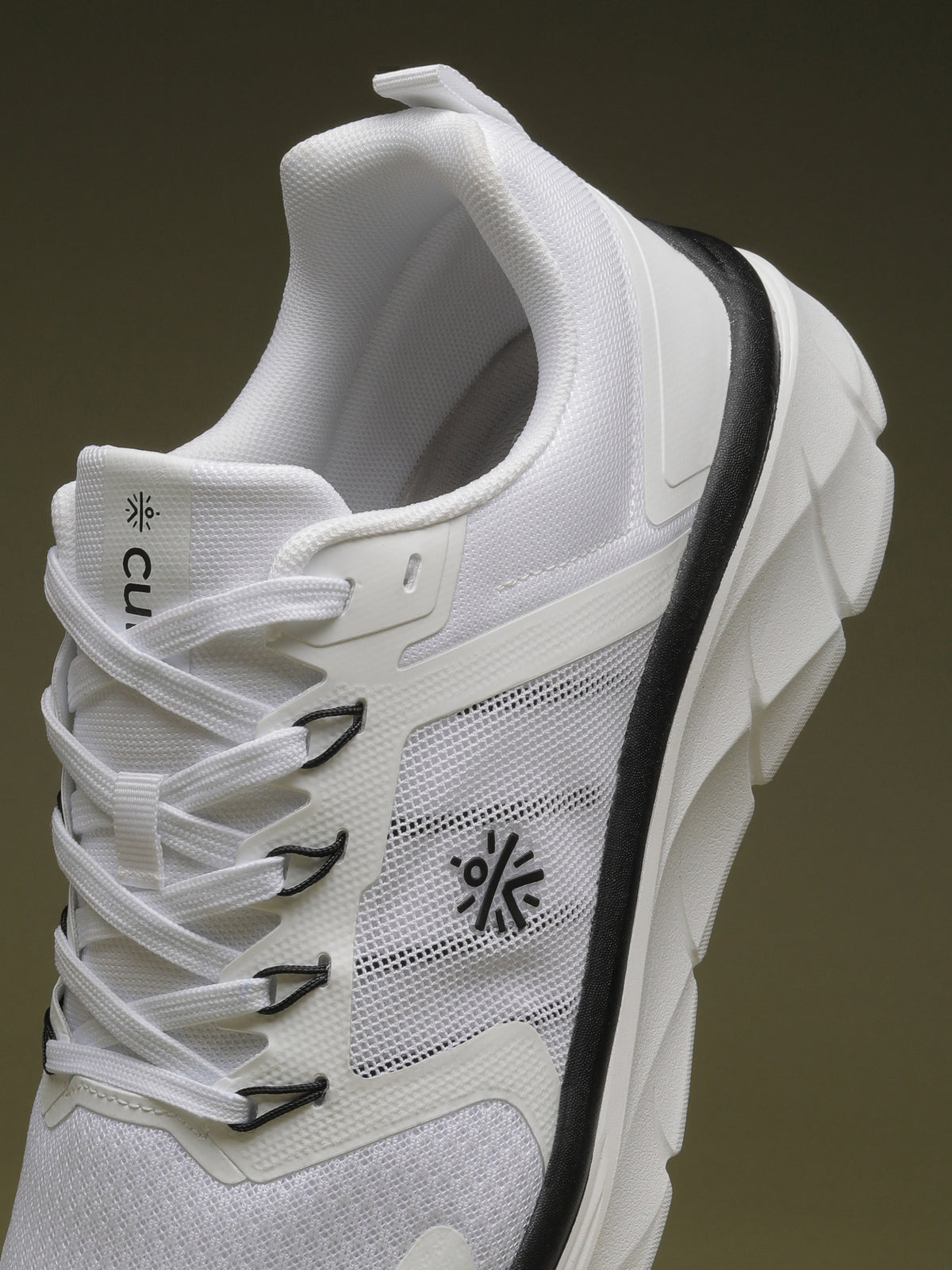 cult Men's Flint Running Shoes - White/Black