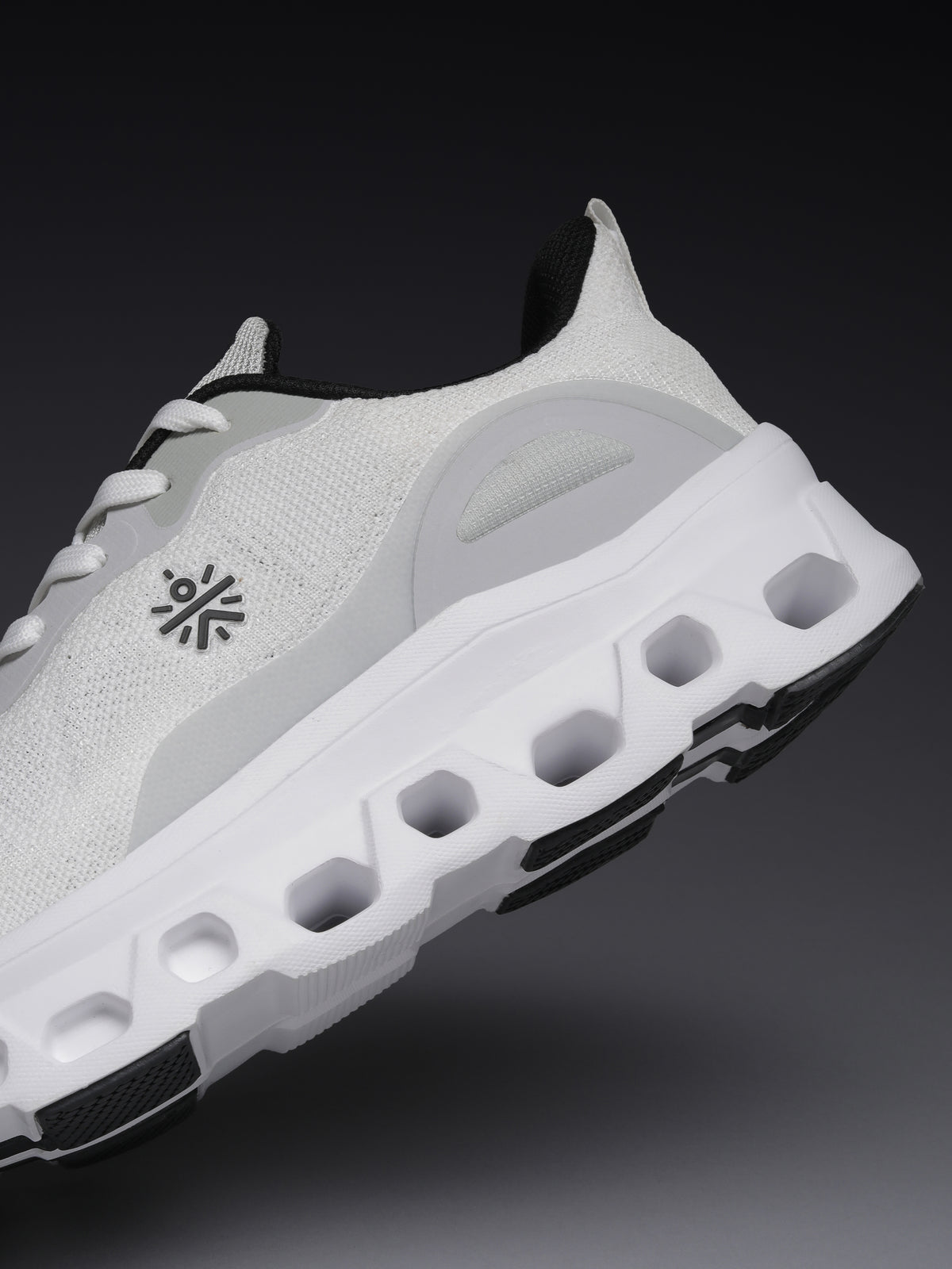 cult Men's Oxyra Walking Shoes - White/Black