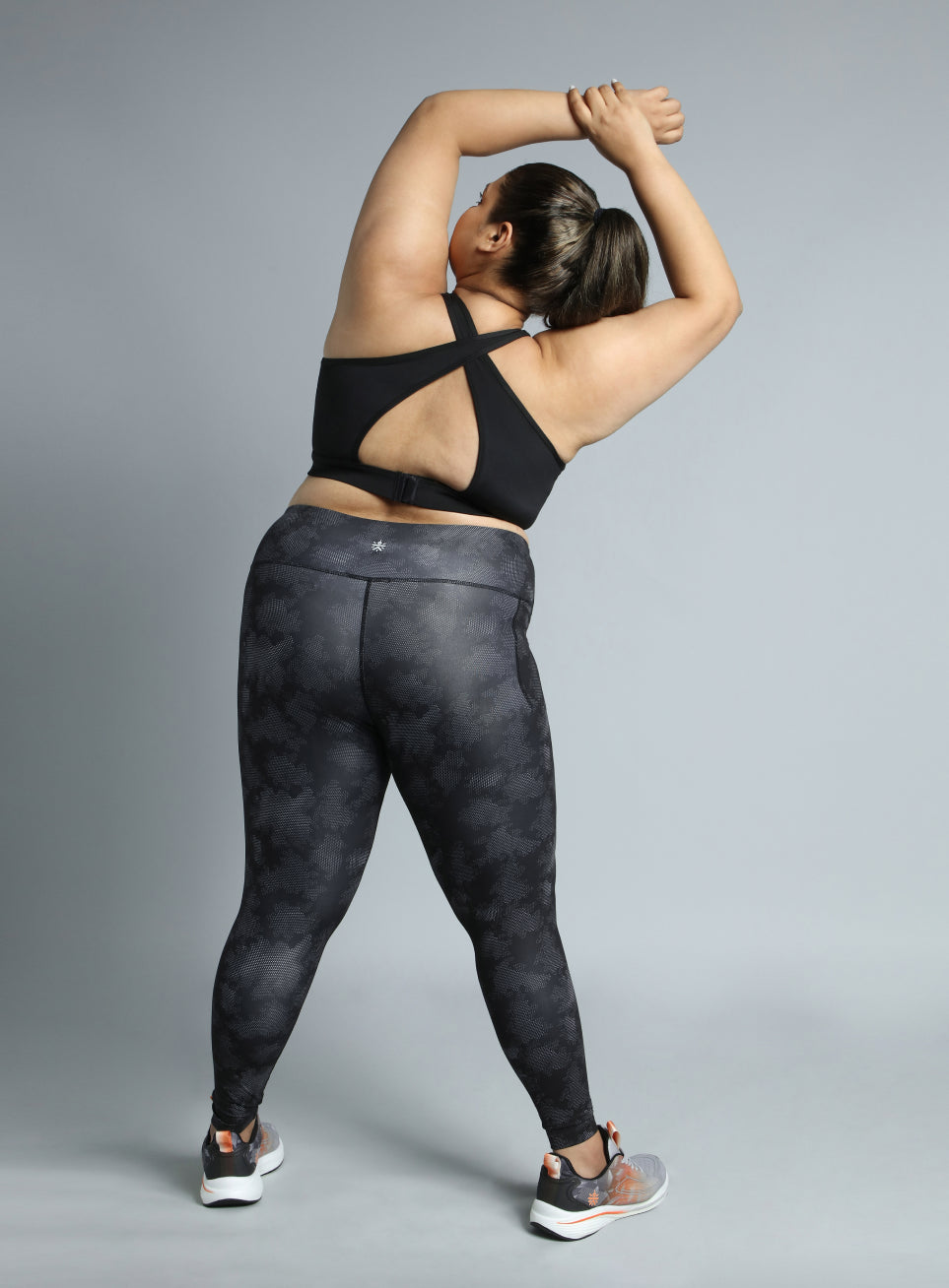Women's Black Cross Back Hook Training High Support Plus Size Sports Bra