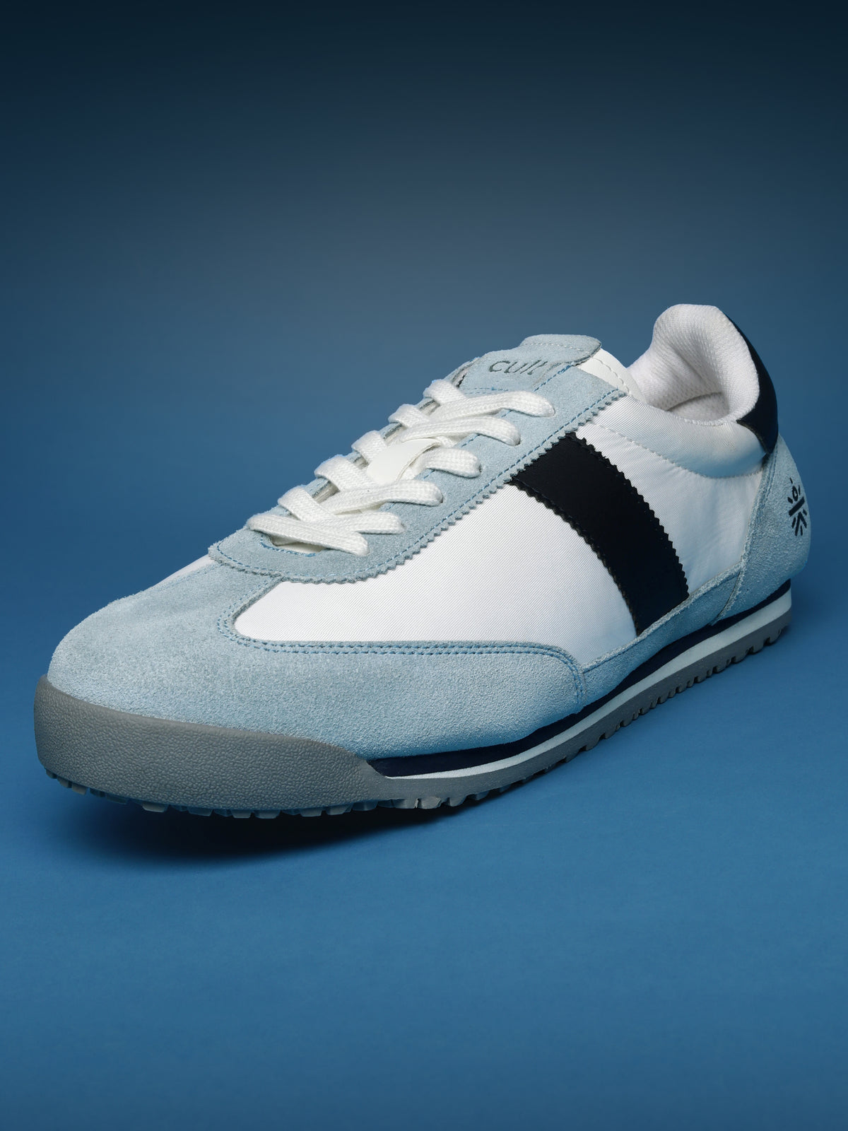 cult Men's UrbanEdge Sneakers - White/Ice Blue