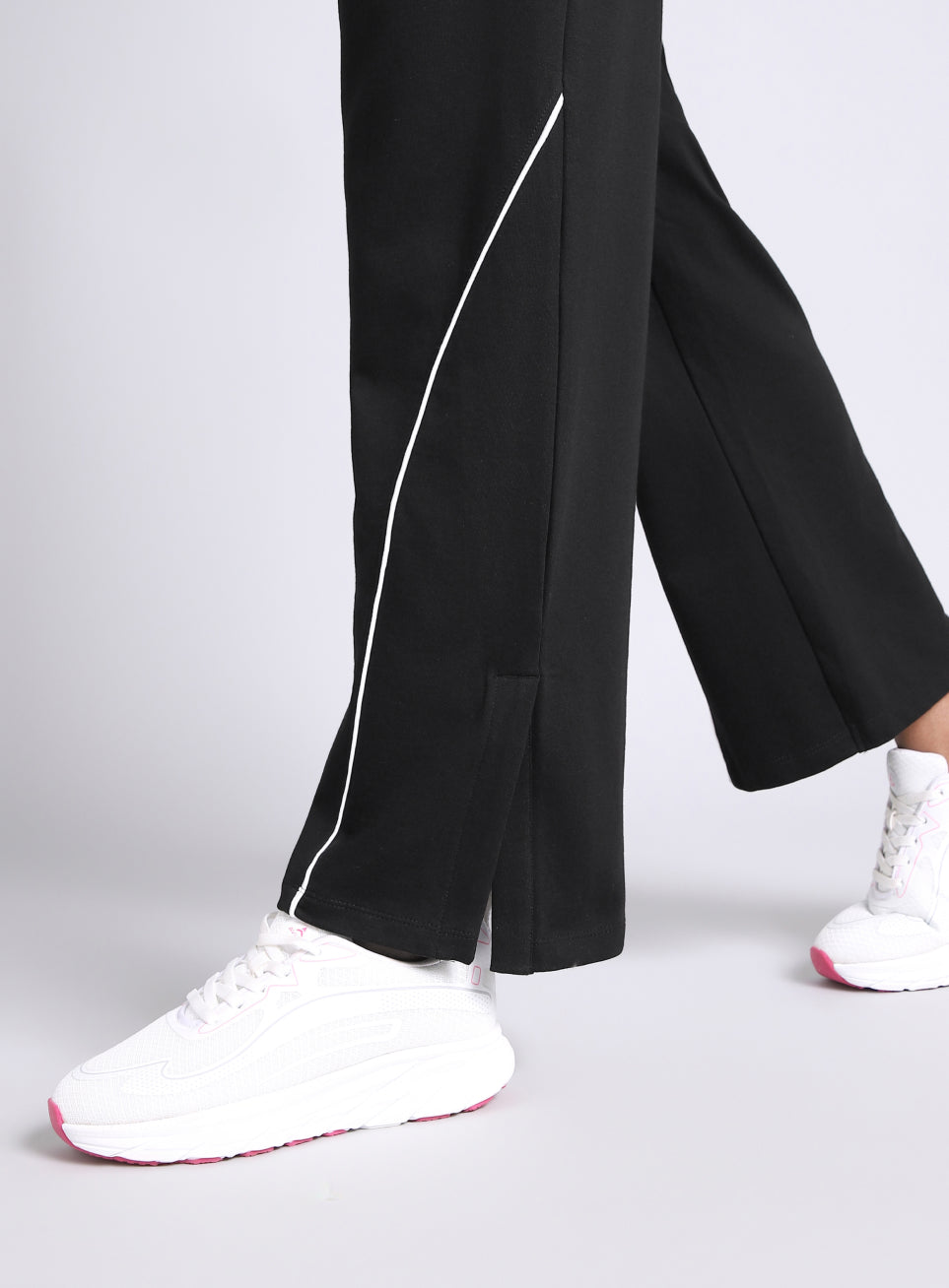 Women's Black Move Easy Trackpants