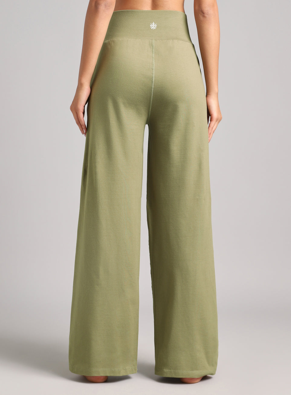 Women's Olive Flow Form Yoga Straight Pants