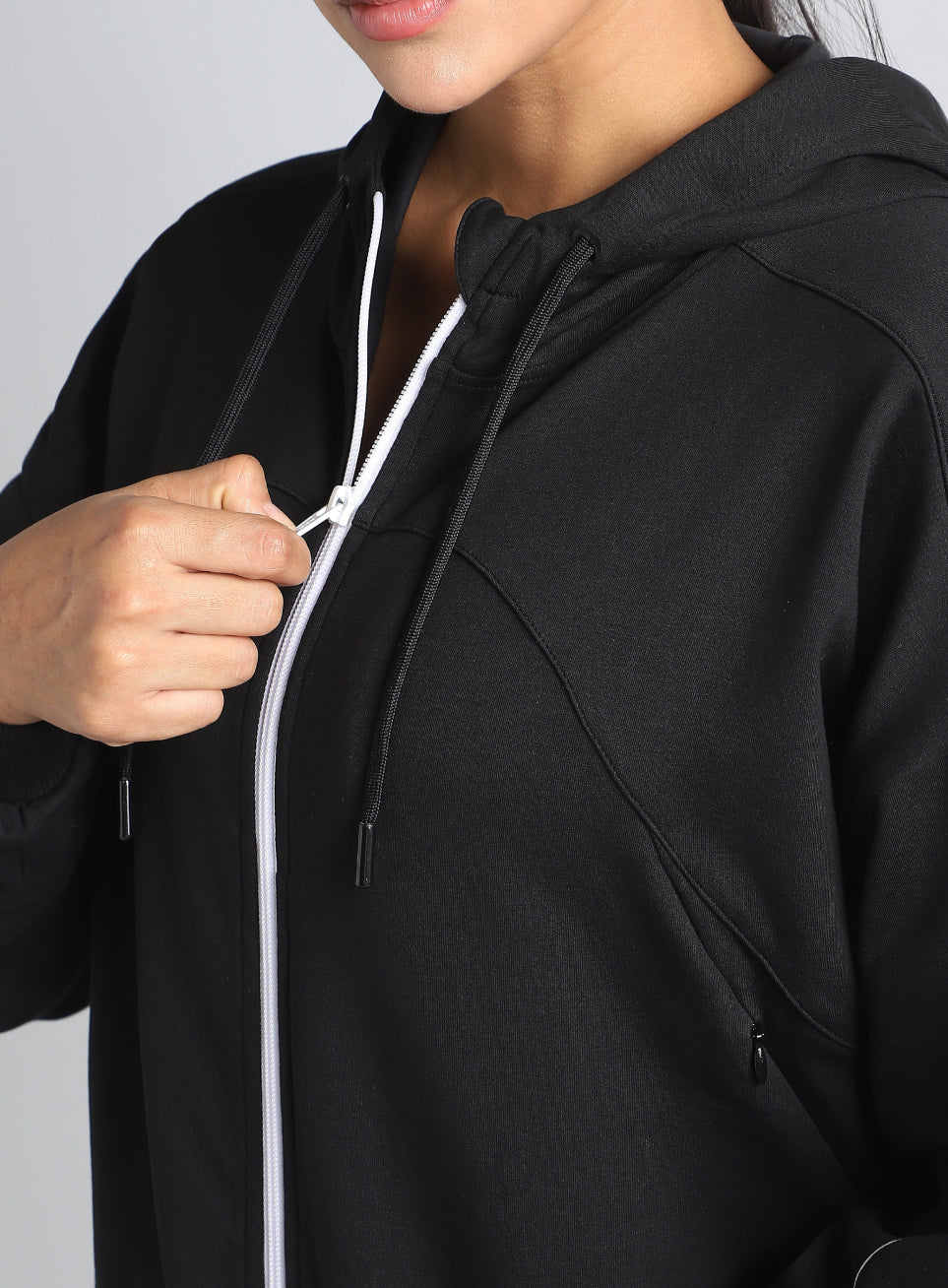 Women's Black Workout Essential Cropped Jacket