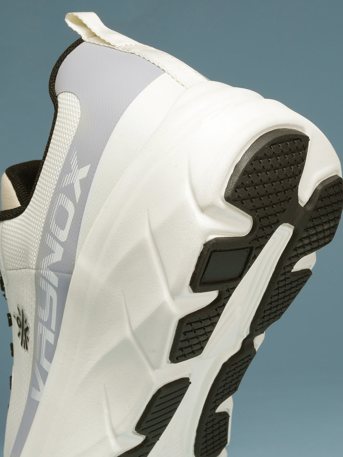 cult Men's Vaynox Walking Shoes - White