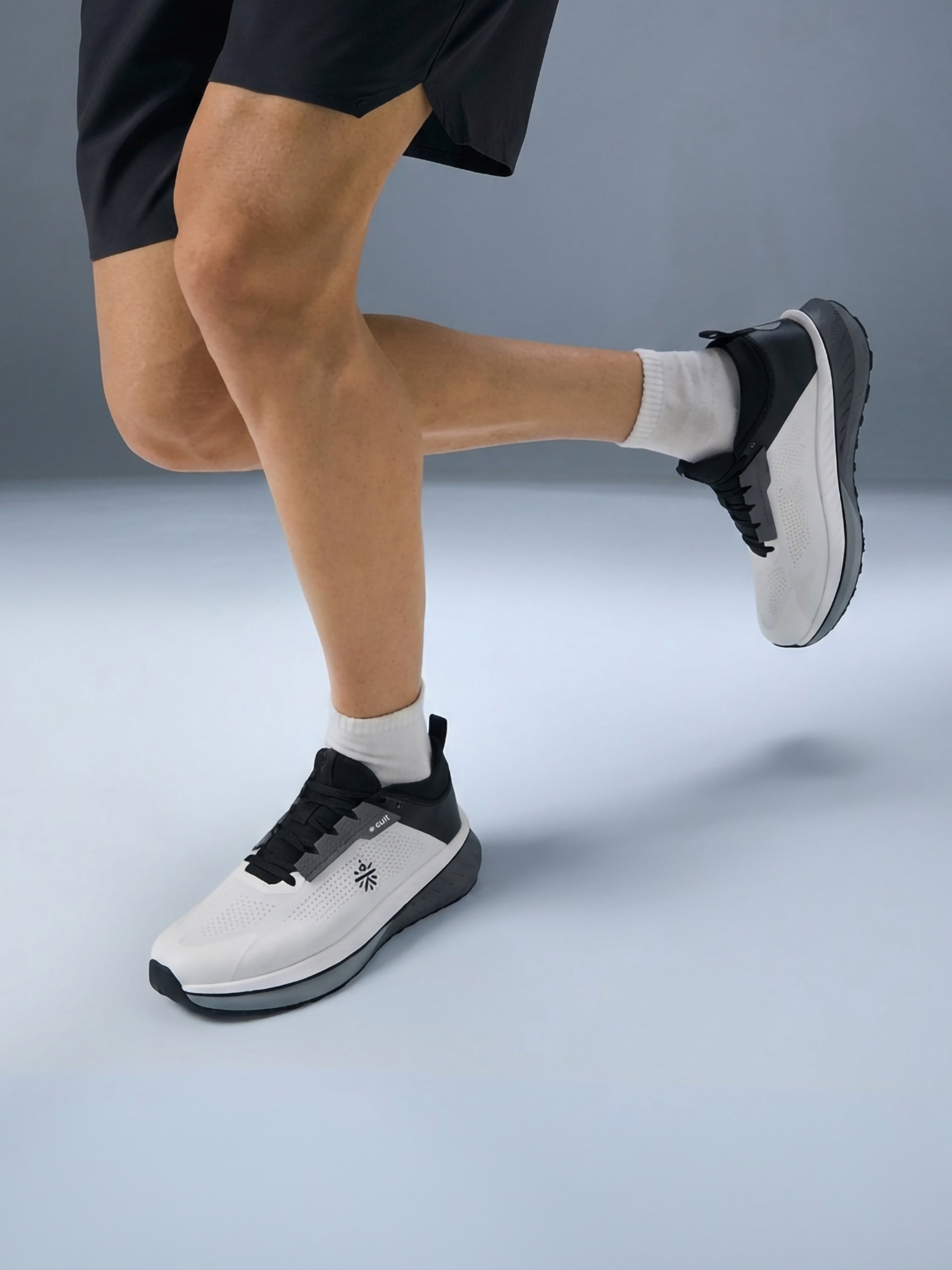 cult Men's GlideMax Trail Running Shoes - White/Black