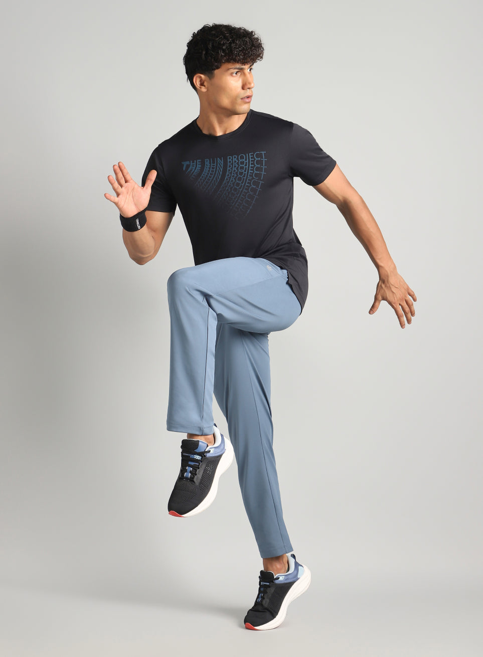 Men's Blue Runner's In Motion Graphic Trackpants