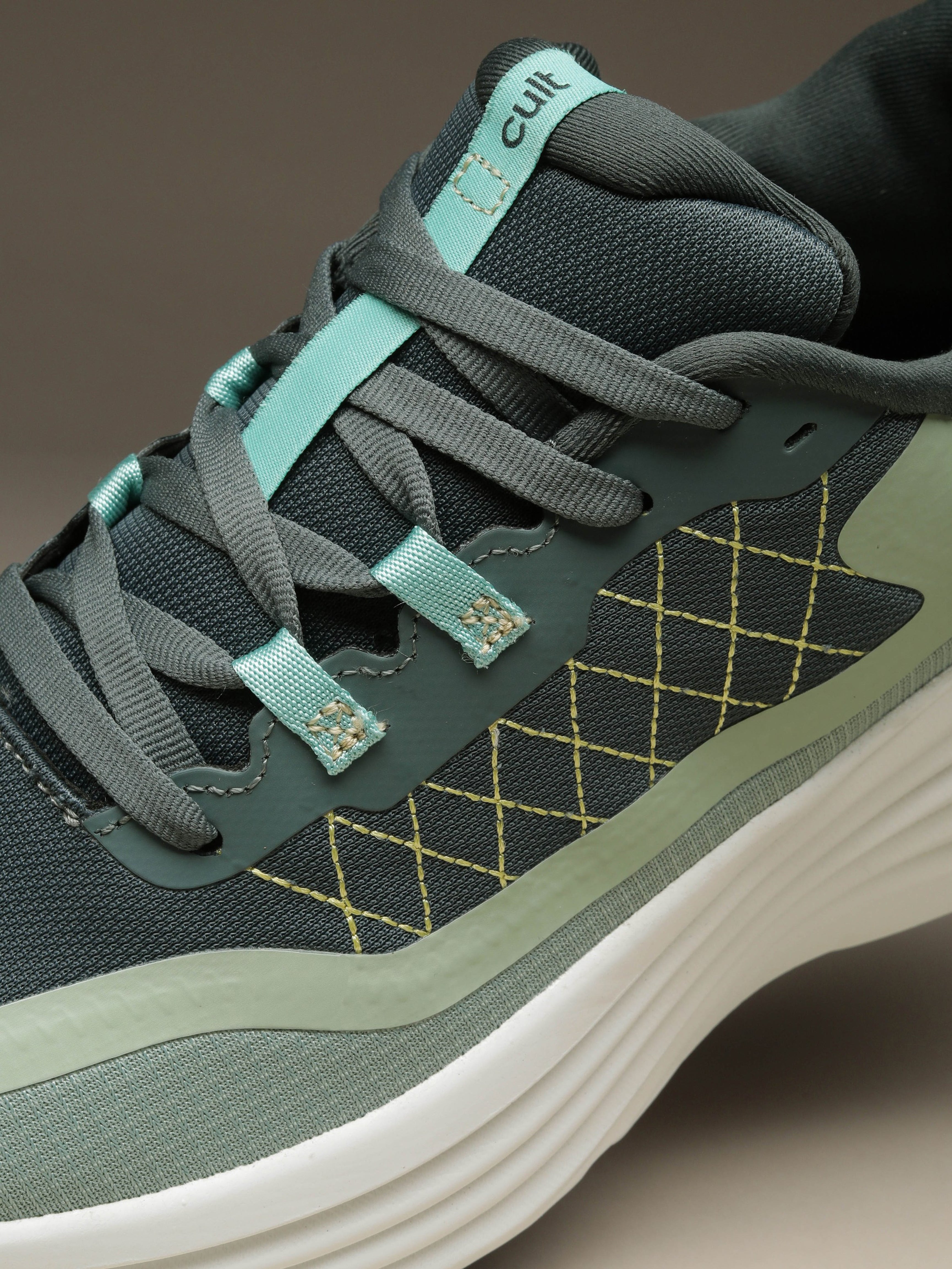 cult Women's WaveWalk Walking Shoes - L.Olive