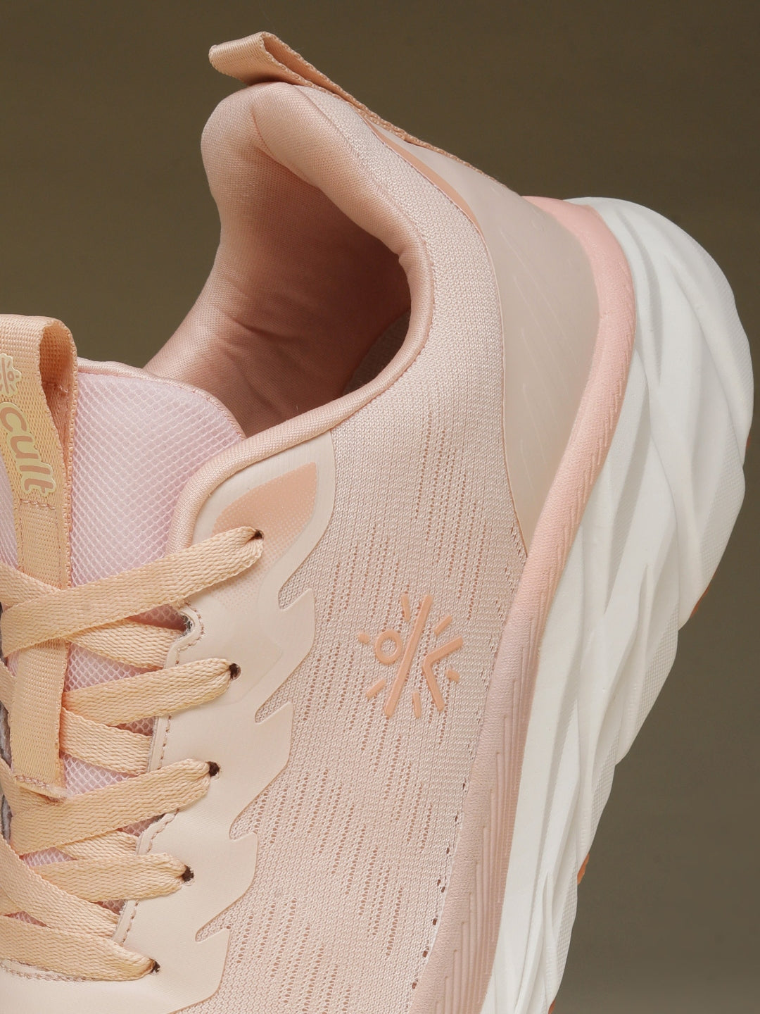cult Women's FlexWeave Running Shoes - Peach