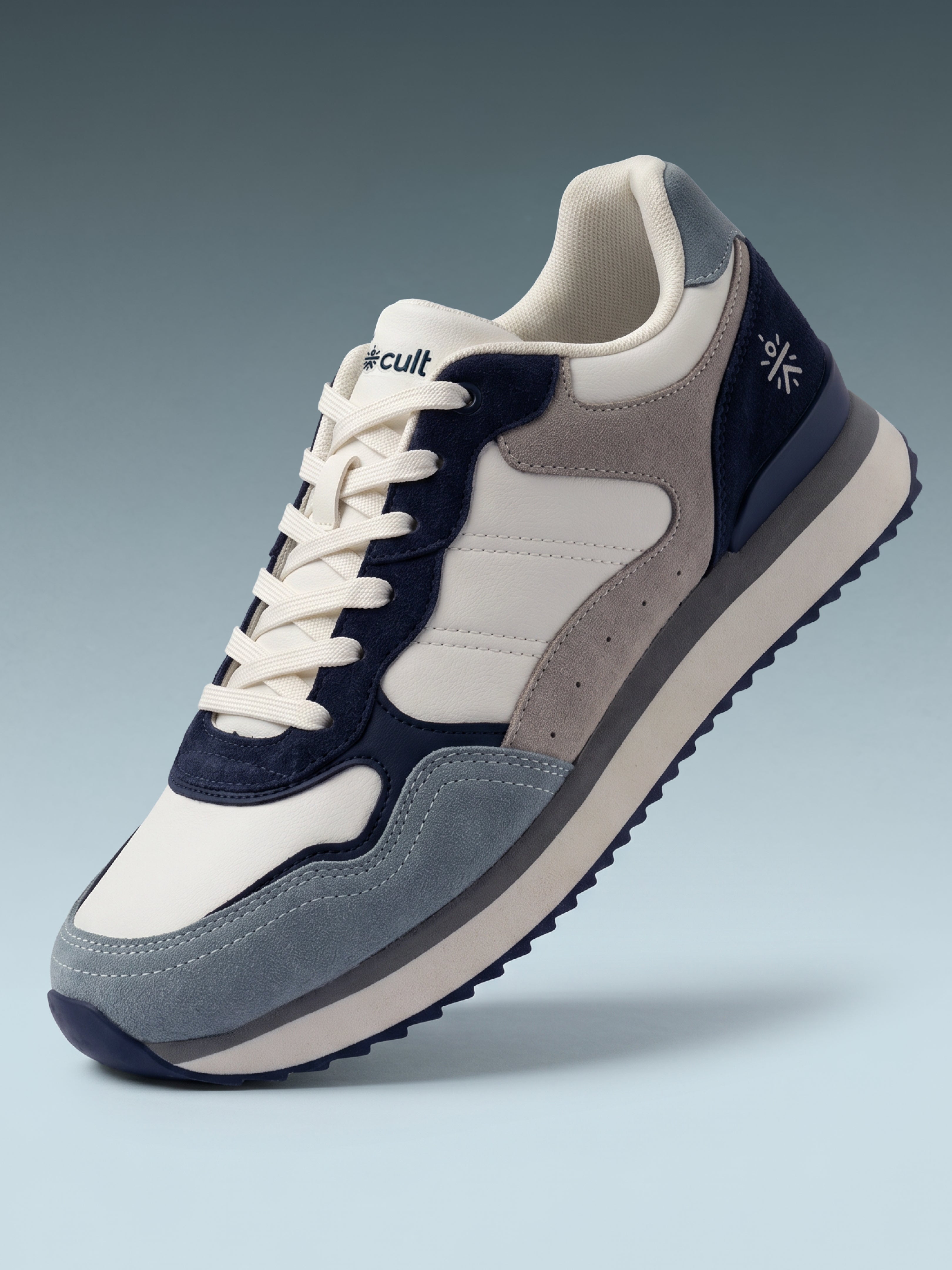 cult Women's RetroEdge Sneakers - White/Navy