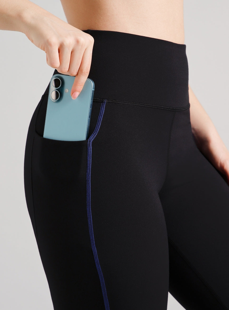 Women's Black Power Pop Training Flarepants