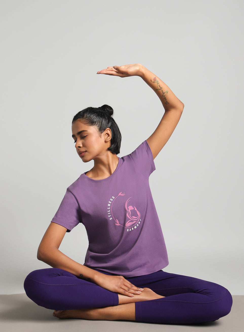 Women's Purple Flow Harmony Print Yoga T-shirt