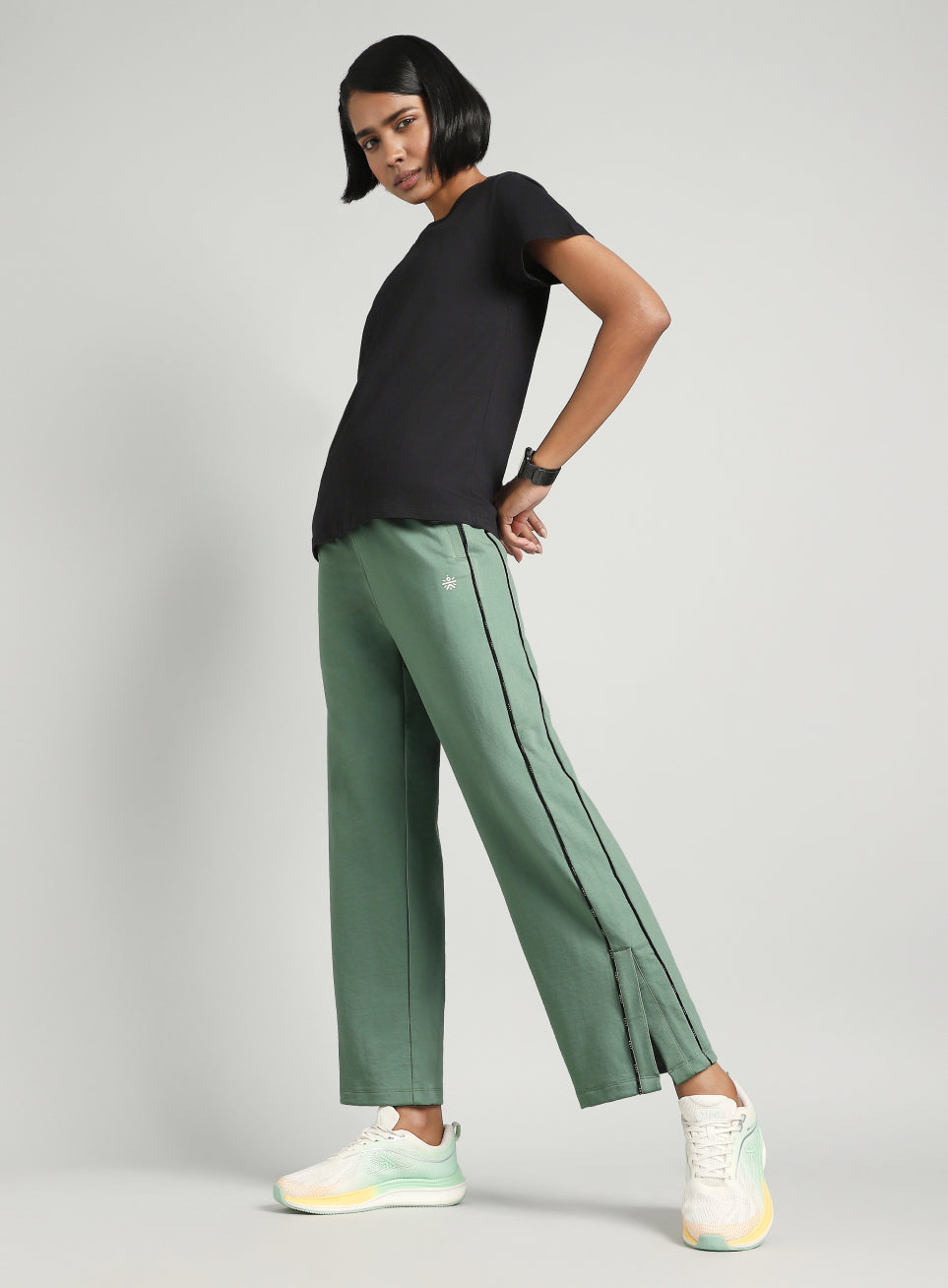 Women's Green Panelled Straight Fit Trackpants