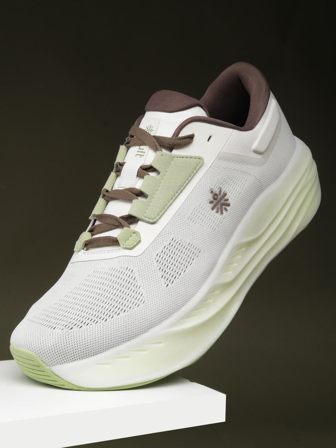 cult Men's BYOND Running Shoes - Off White