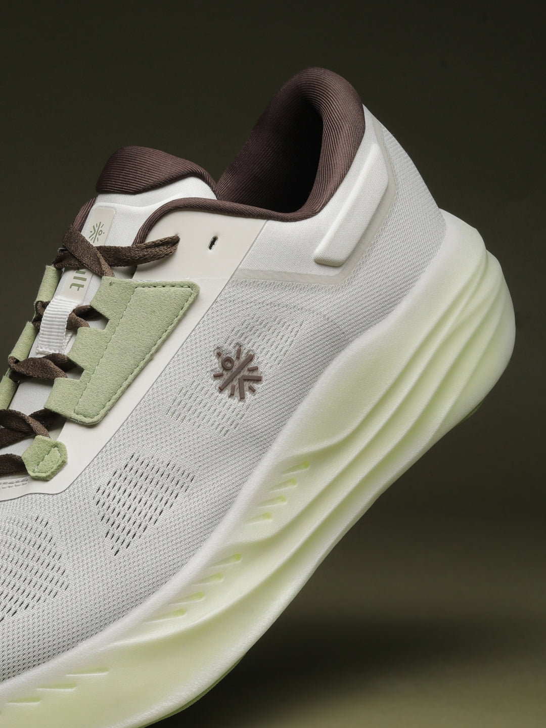 cult Men's BYOND Running Shoes - Off White