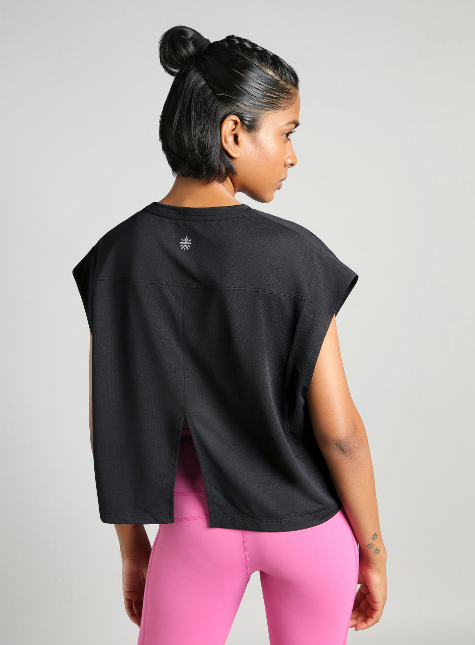 Women's Black Muscle Ease Boxy Fit T-shirt