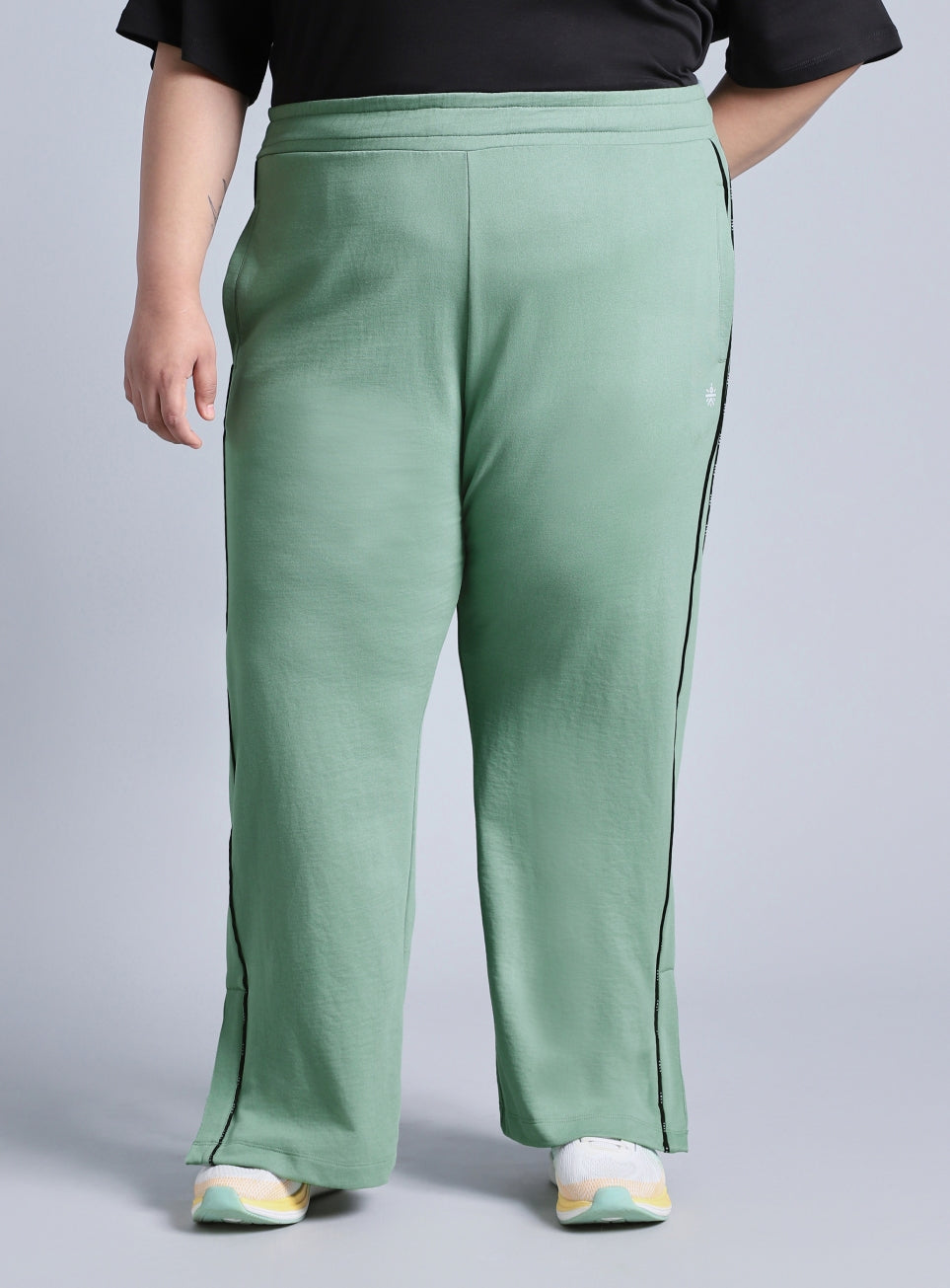 Women's Green Panelled Straight Fit Plus Size Trackpants