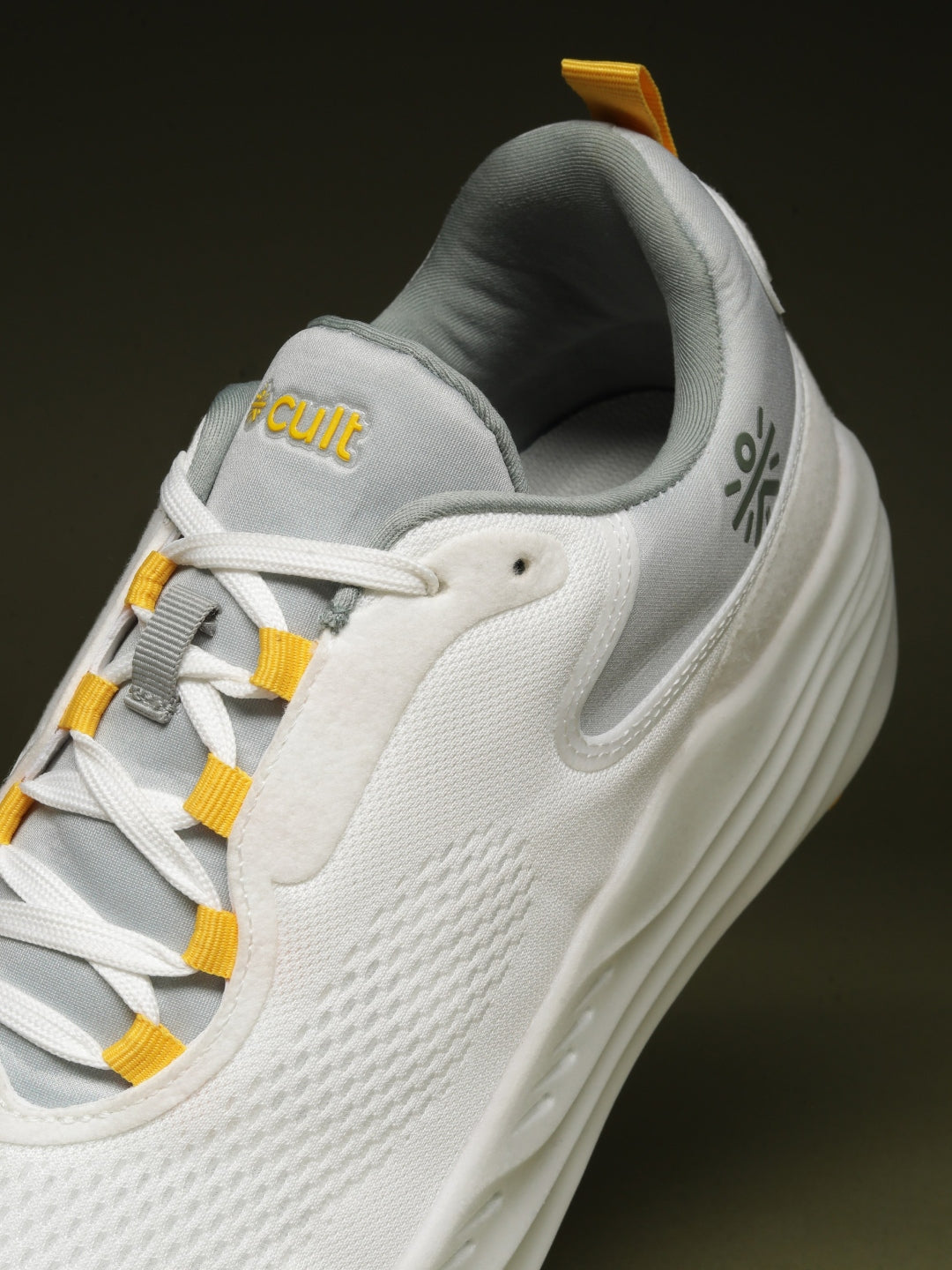 cult Men's BYOND Plus Running Shoes - White