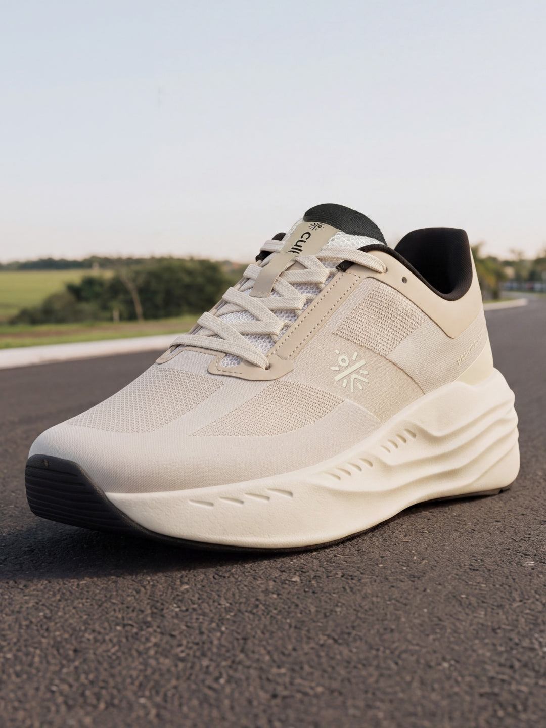 cult Men's BYOND Pro Running Shoes - Beige