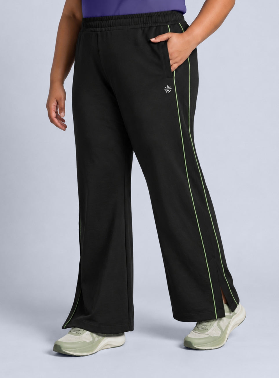 Women's Black Plus Size Straight Trackpants