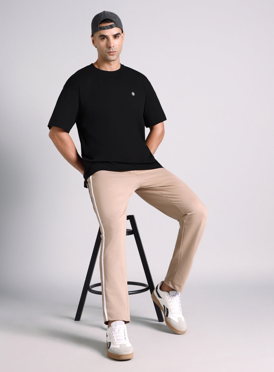 Men's Black Built-In Motion Graphic Oversized T-shirt