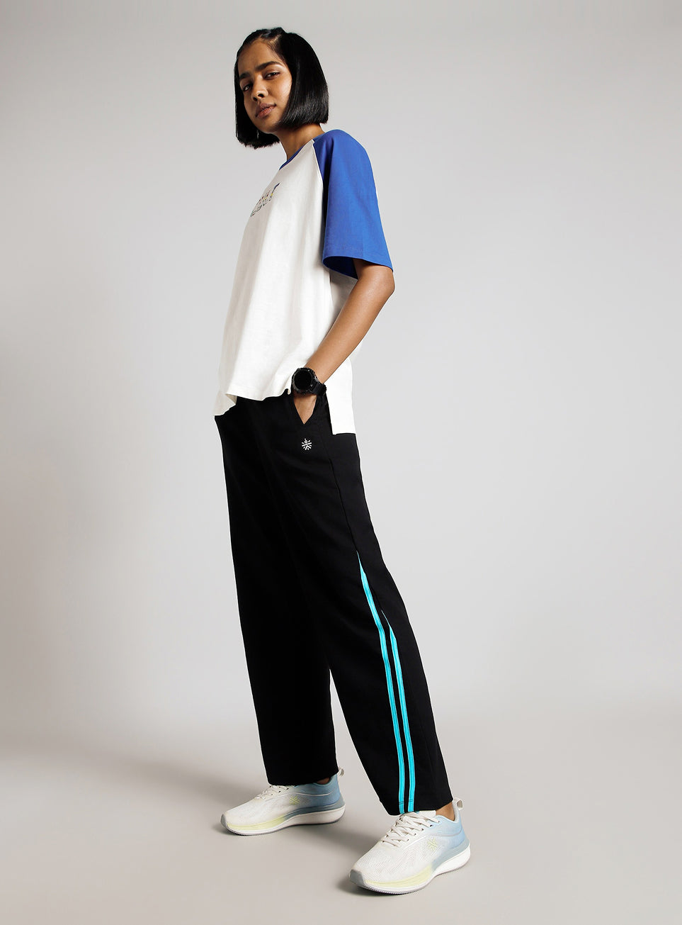 Women's Black Contrast Edge Straight Fit Trackpants