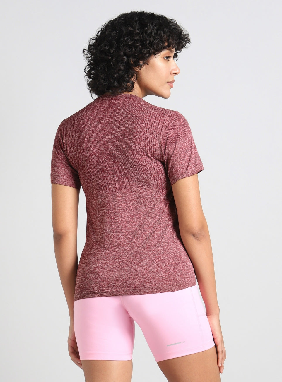 Women's Maroon Contour Training Slim Fit Seamless T-shirt