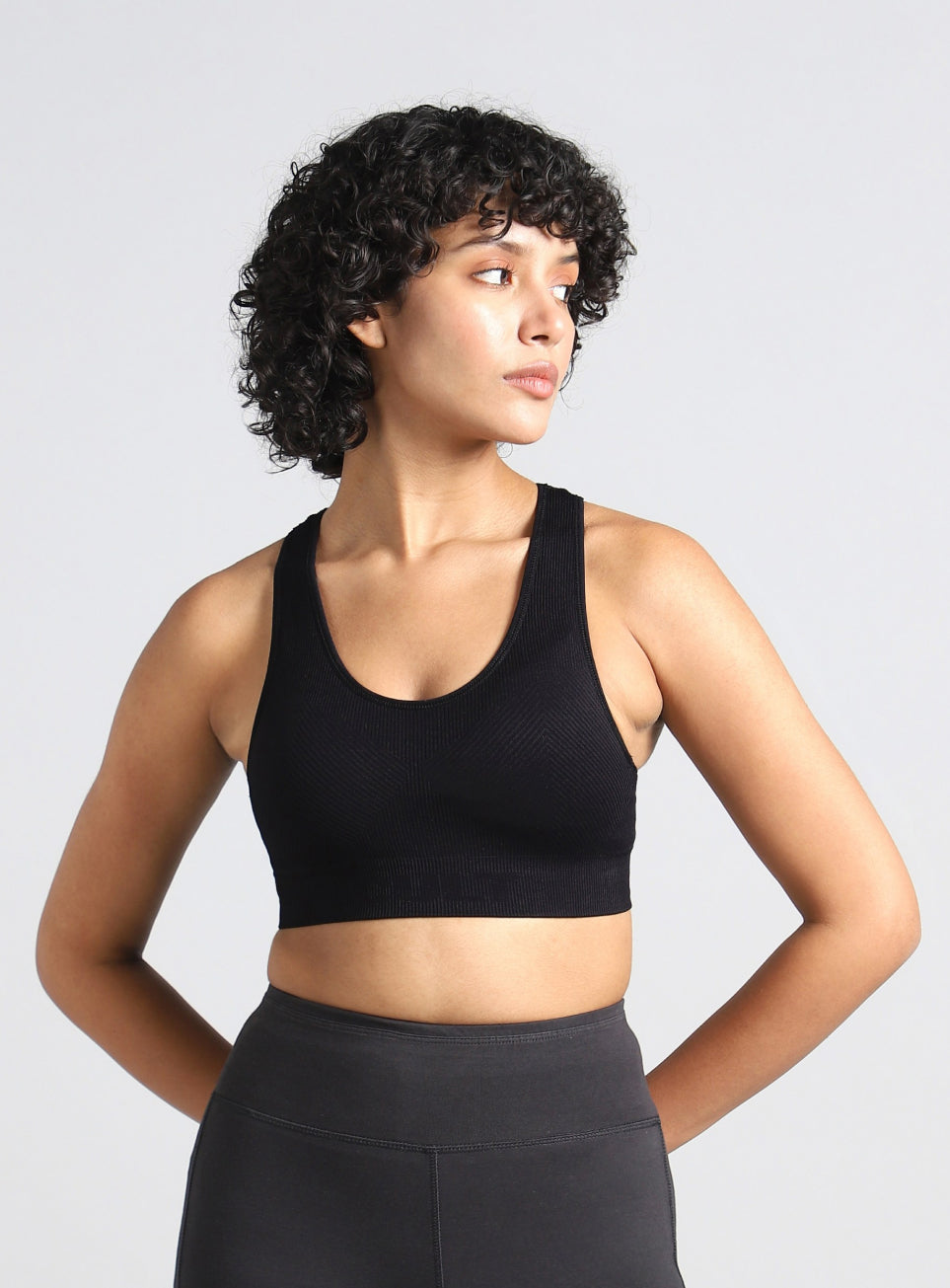 Women's Black Medium Support Seamless Reversible Bra