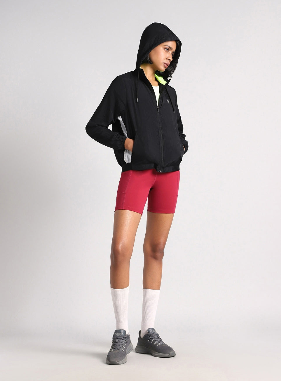 Women's Black Runner's Essential Jacket