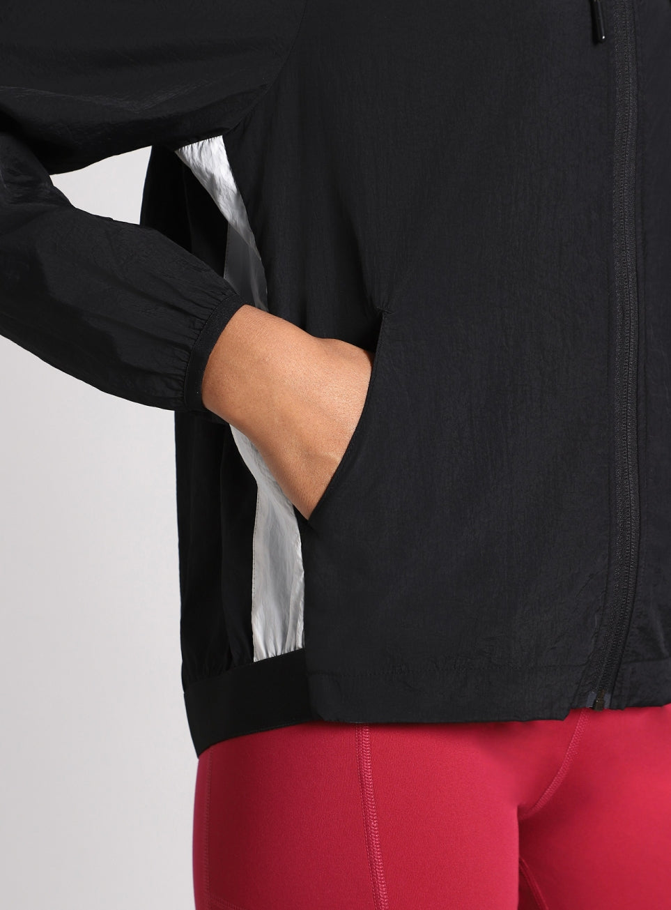 Women's Black Runner's Essential Jacket