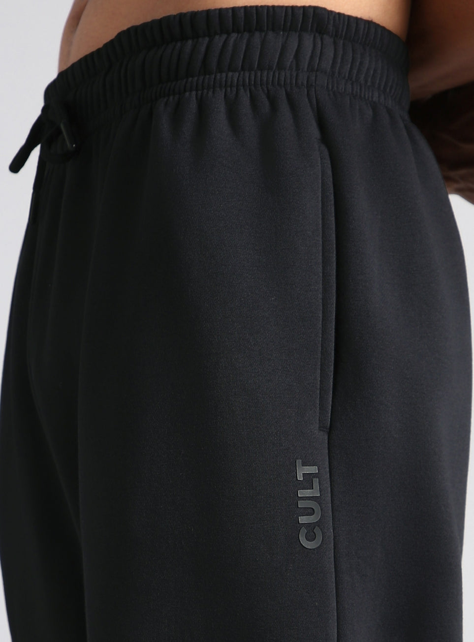 Men's Black Luxe Fleece Relaxed Fit Trackpants