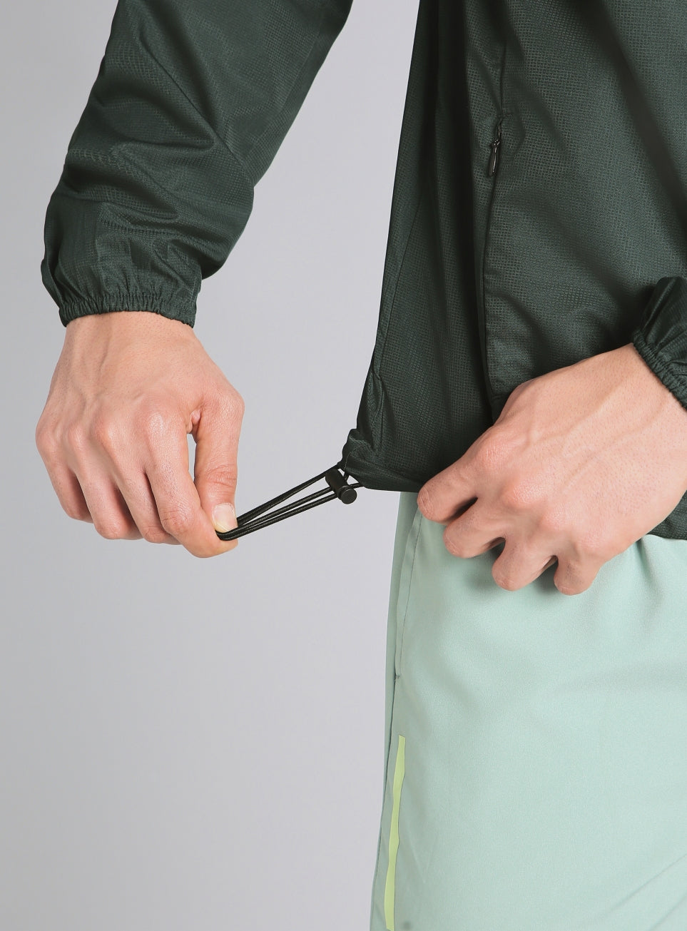 Men's Dark Green Daily Pace Packable Windbreaker Jacket