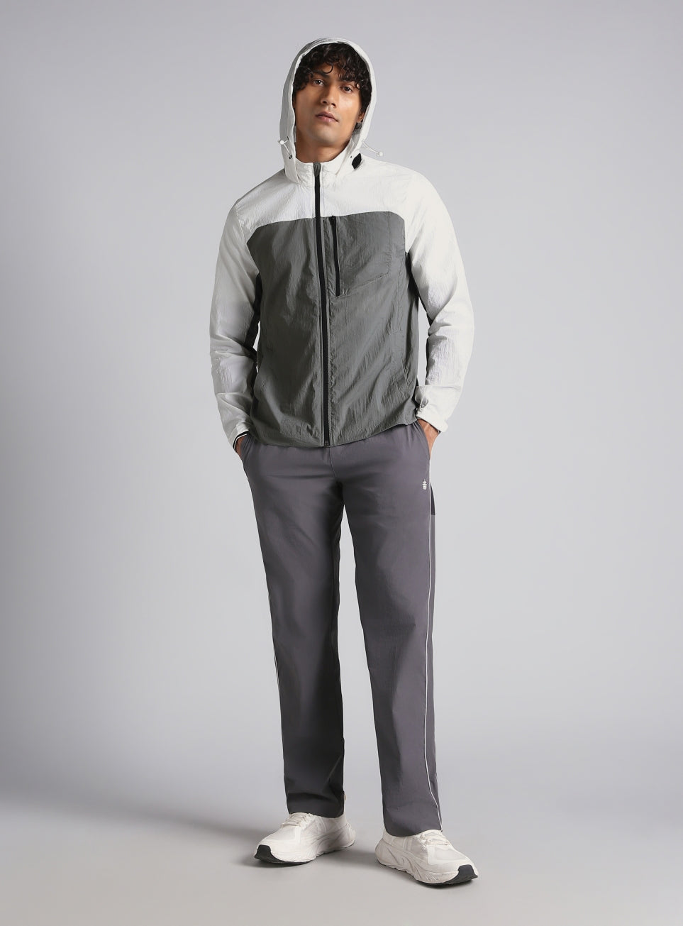 Men's Grey Daily Run Hooded Windbreaker Jacket