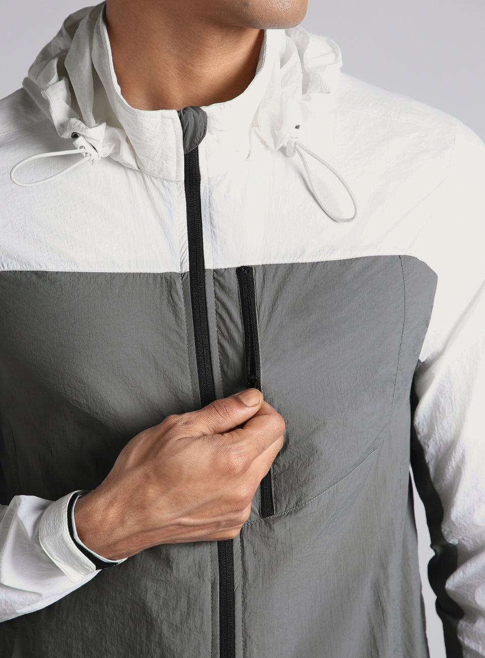 Men's Grey Daily Run Hooded Windbreaker Jacket