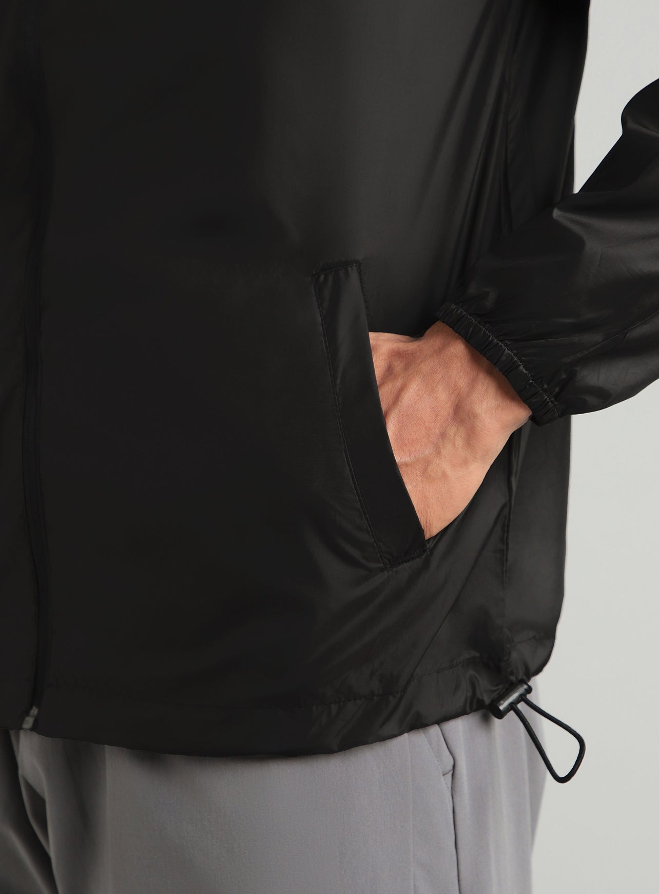 Men's Black Everyday Run Packable Windbreaker Jacket