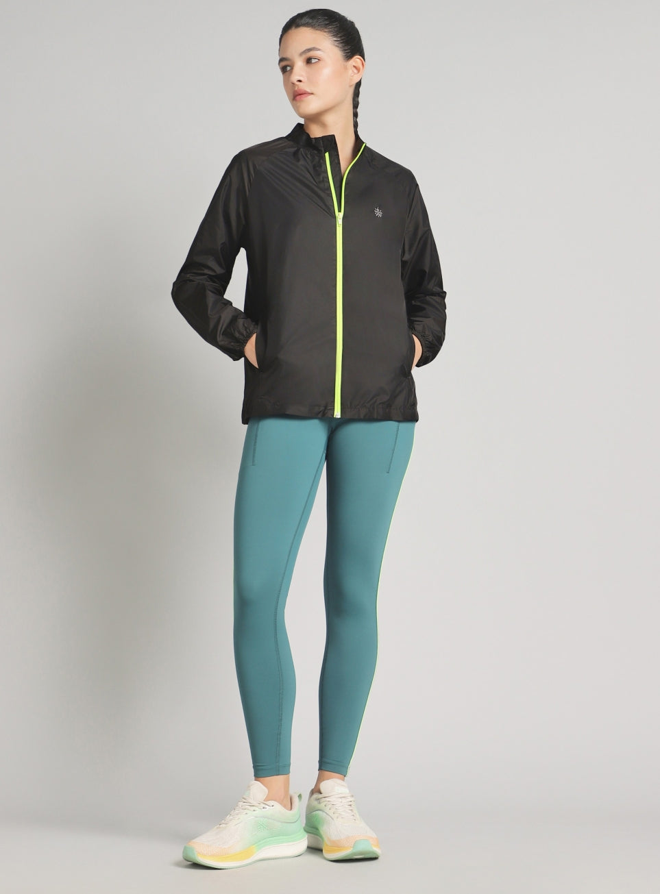 Women's Black Night Run Running Jacket