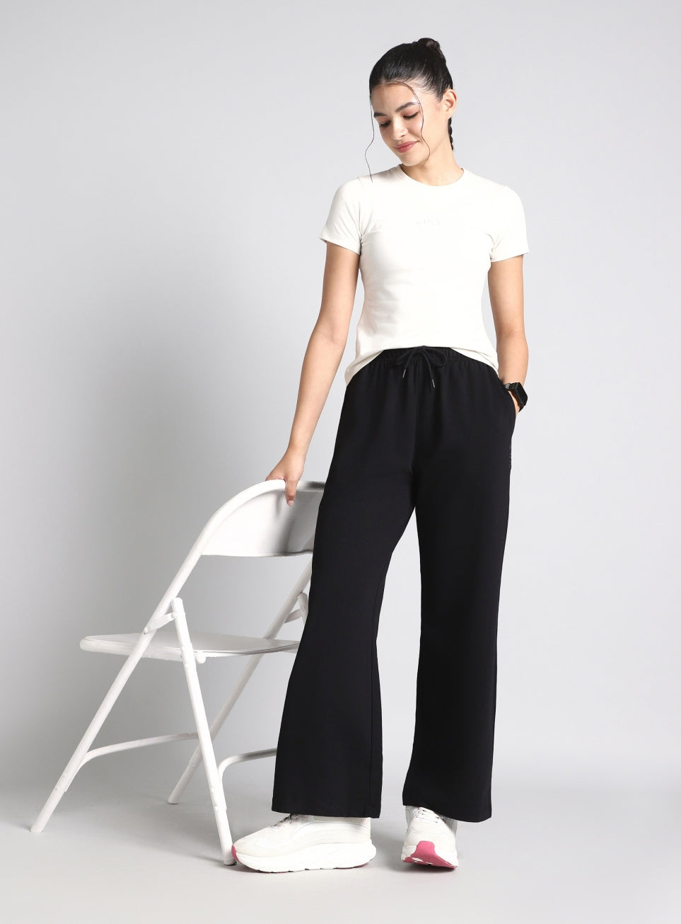 Women's Black Soft Form Relaxed Fit Sweat Trackpants