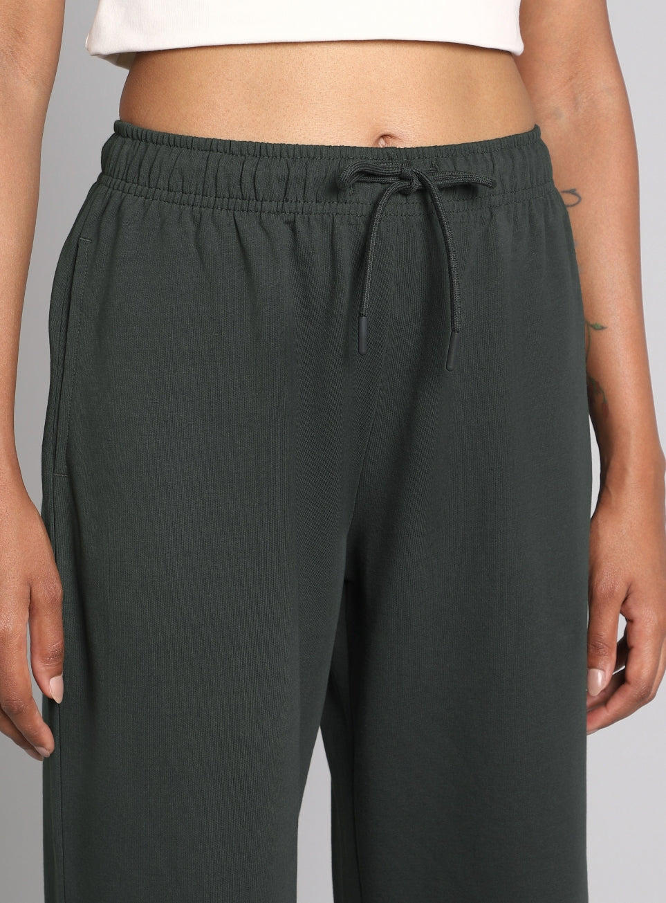 Women's Dark Grey Luxe Fleece Relaxed Fit Sweat Trackpants