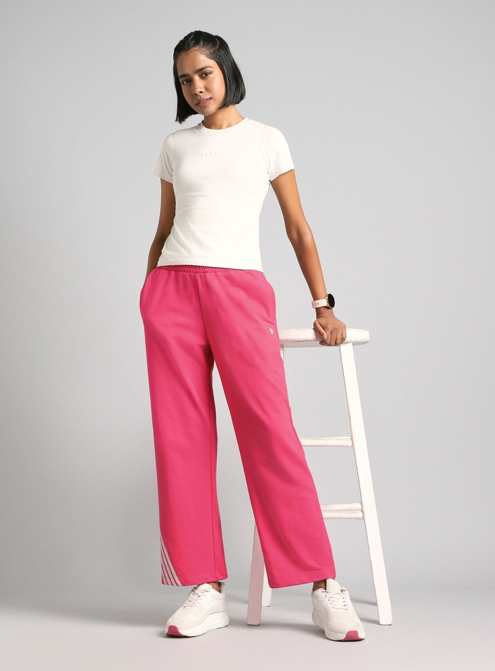 Women's Pink Move Easy Sporty Straight Fit Trackpants