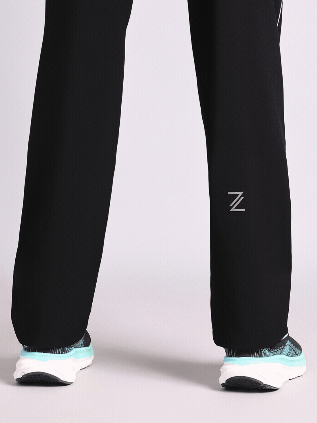 Men's Black Cult Run Cimmunity Trackpant