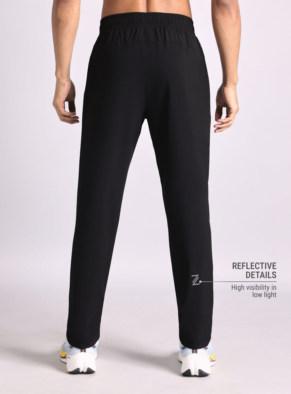 Men's Black Run Essential Track Pant