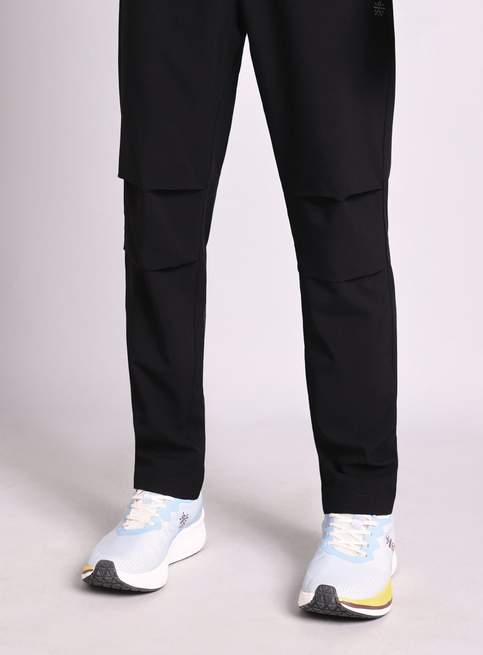 Men's Black Run Essential Track Pant